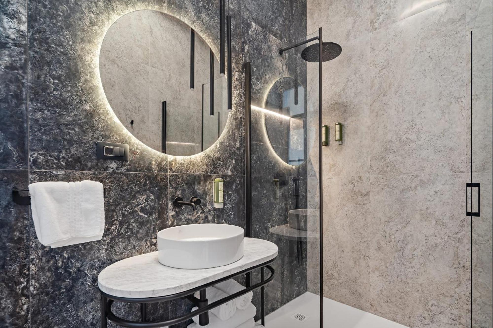 Monamel Luxury Suites Split Exterior photo