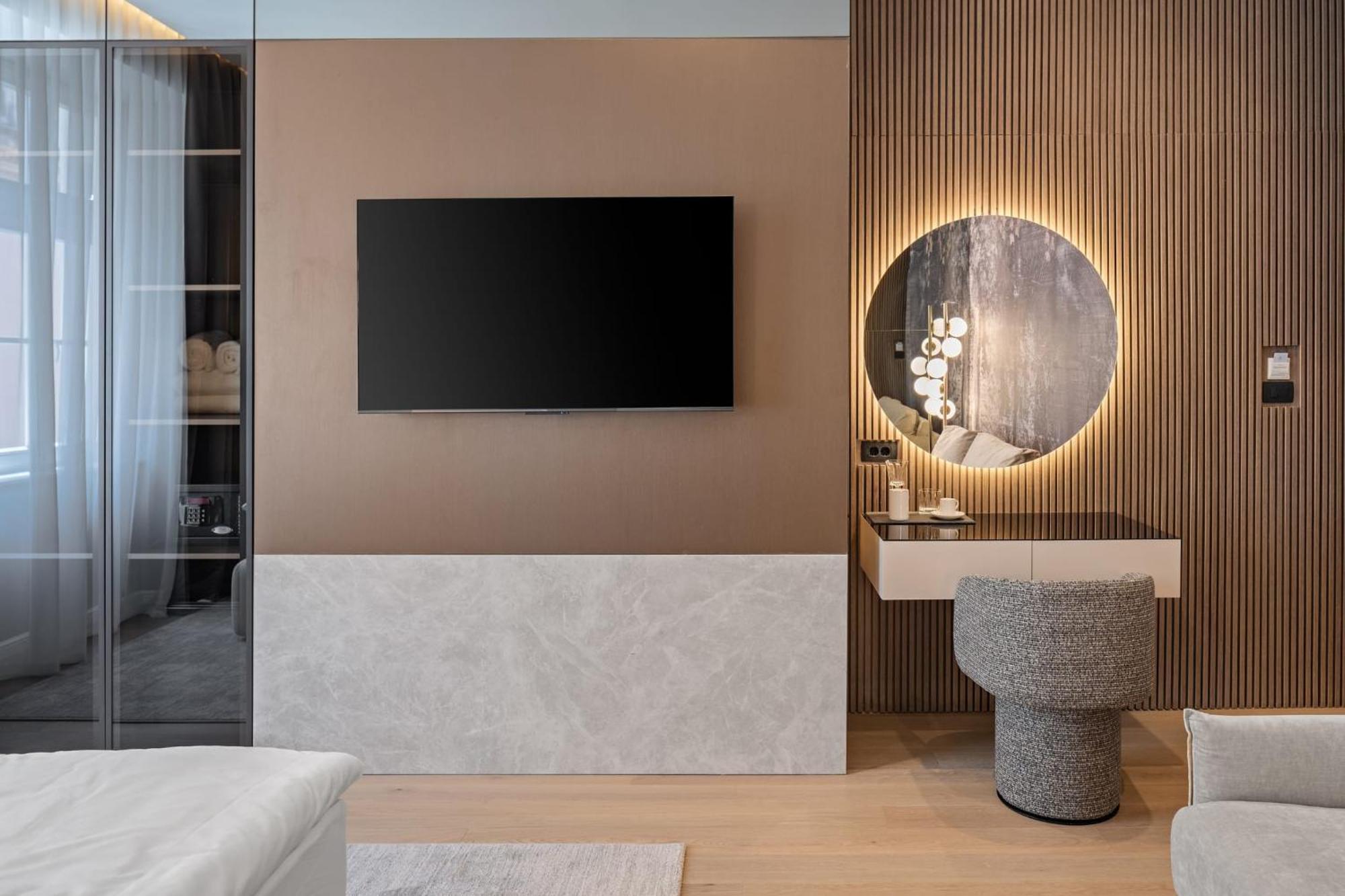 Monamel Luxury Suites Split Exterior photo